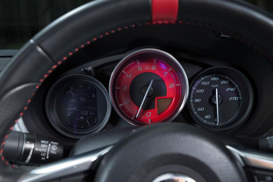 Панель приборов Abarth 124 Spider (348) 2016 года  (JP) (фото 56 из 58)